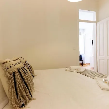 דירה Bairro Alto Bright By Homing ליסבון