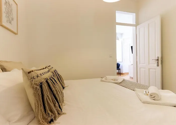 Апартаменти Bairro Alto Bright By Homing Лісабон