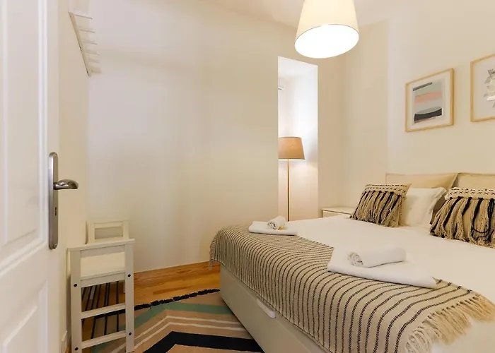 Bairro Alto Bright By Homing Апартаменти Лісабон