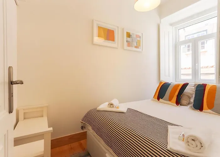 Апартаменти Bairro Alto Bright By Homing *