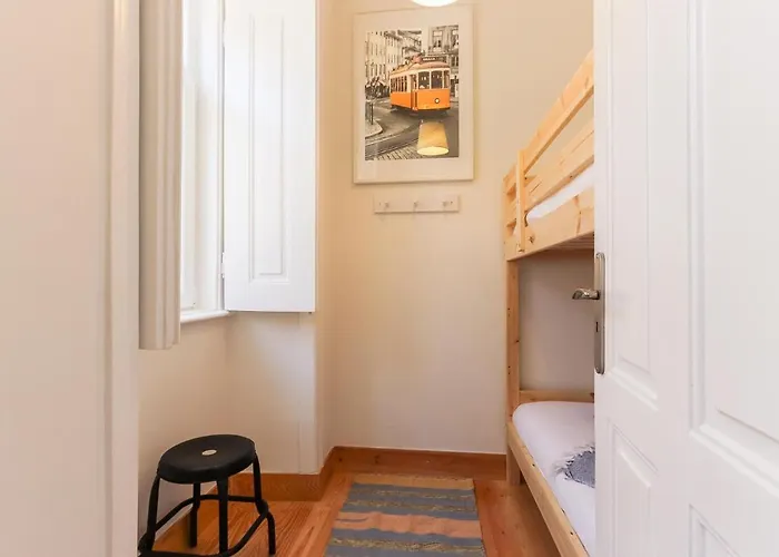 Bairro Alto Bright By Homing